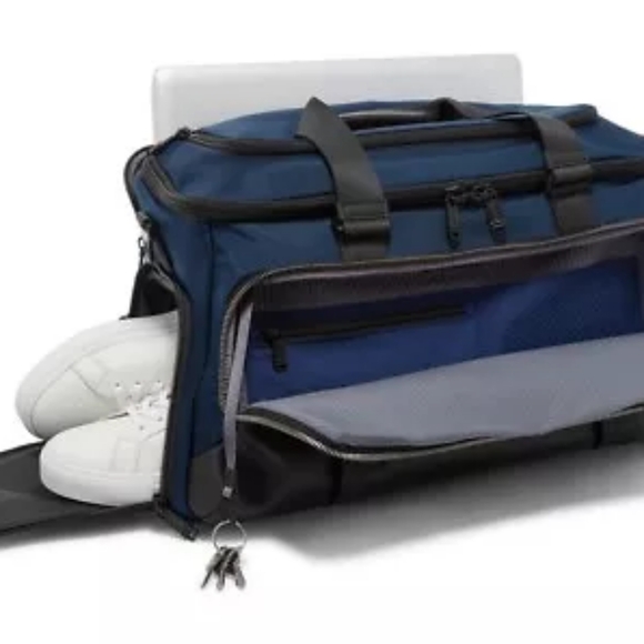 Tumi McCoy - Picture 3 of 6